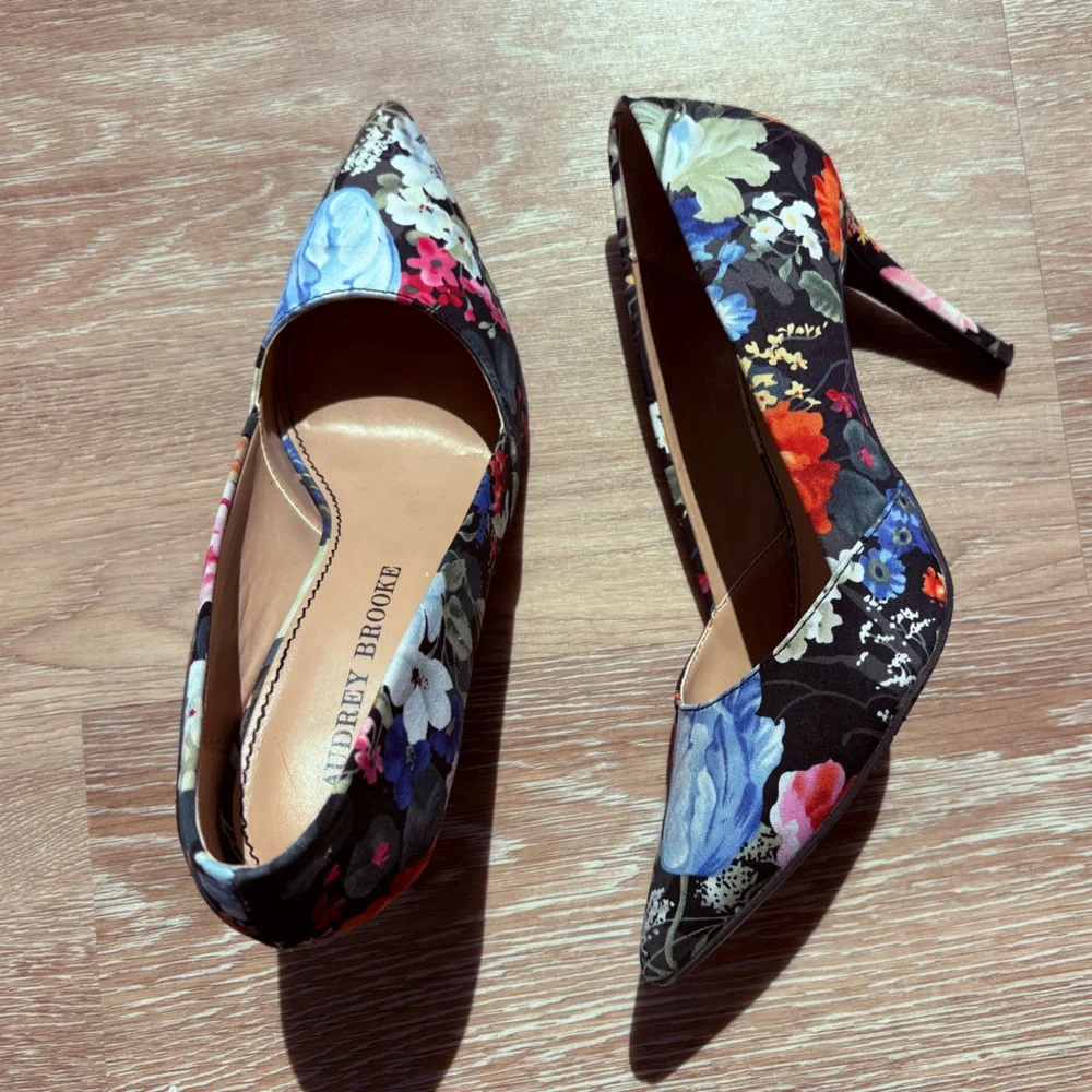 Audrey Brooke Floral Heels (size 7)